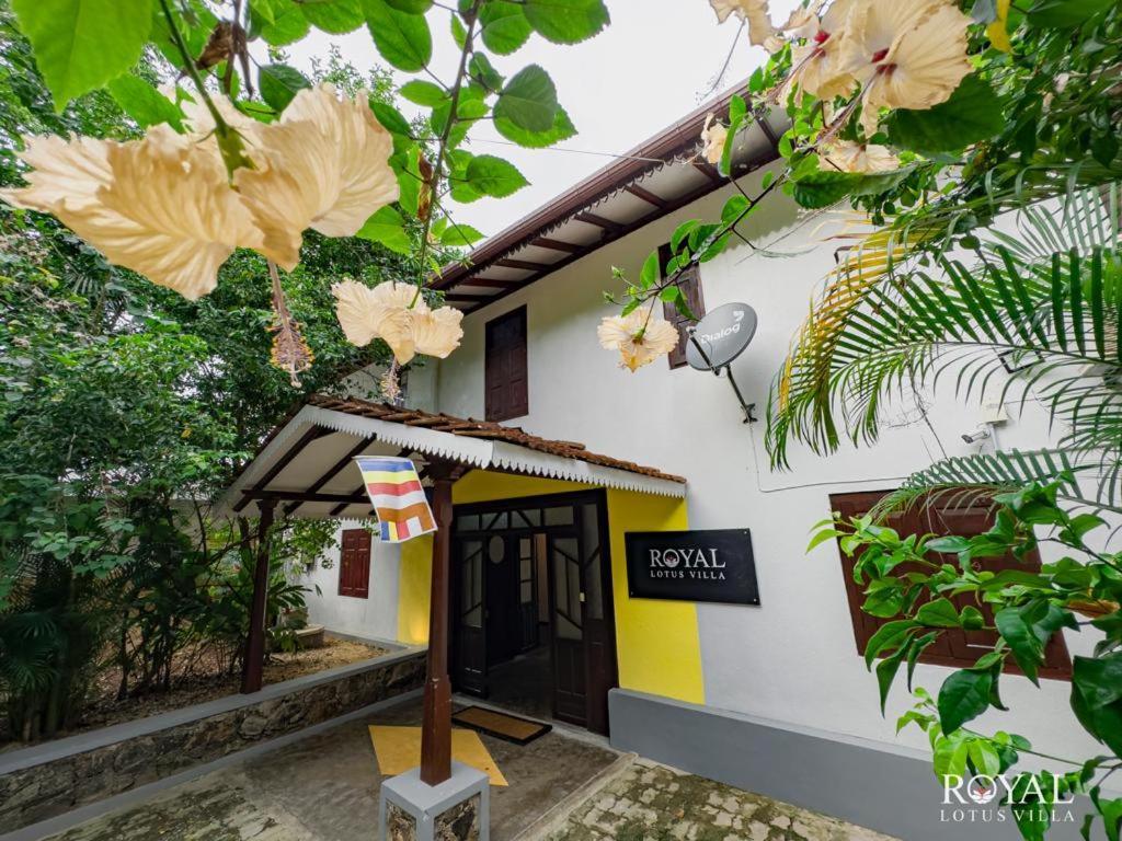 Royal Lotus Villa - Full Villa Rate Unawatuna Buitenkant foto