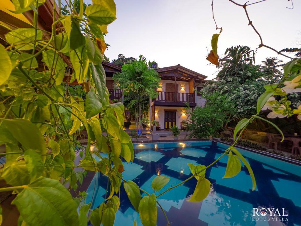 Royal Lotus Villa - Full Villa Rate Unawatuna Buitenkant foto