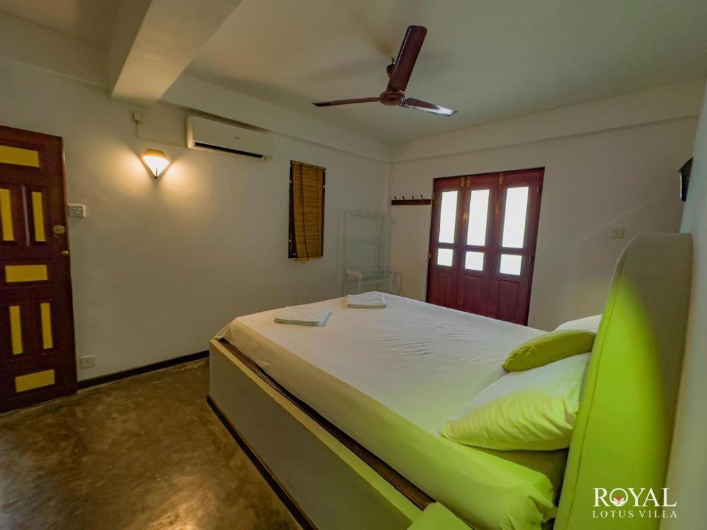 Royal Lotus Villa - Full Villa Rate Unawatuna Buitenkant foto