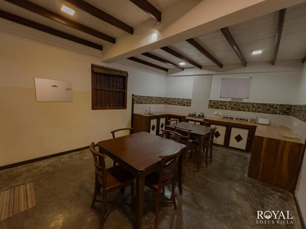 Royal Lotus Villa - Full Villa Rate Unawatuna Buitenkant foto