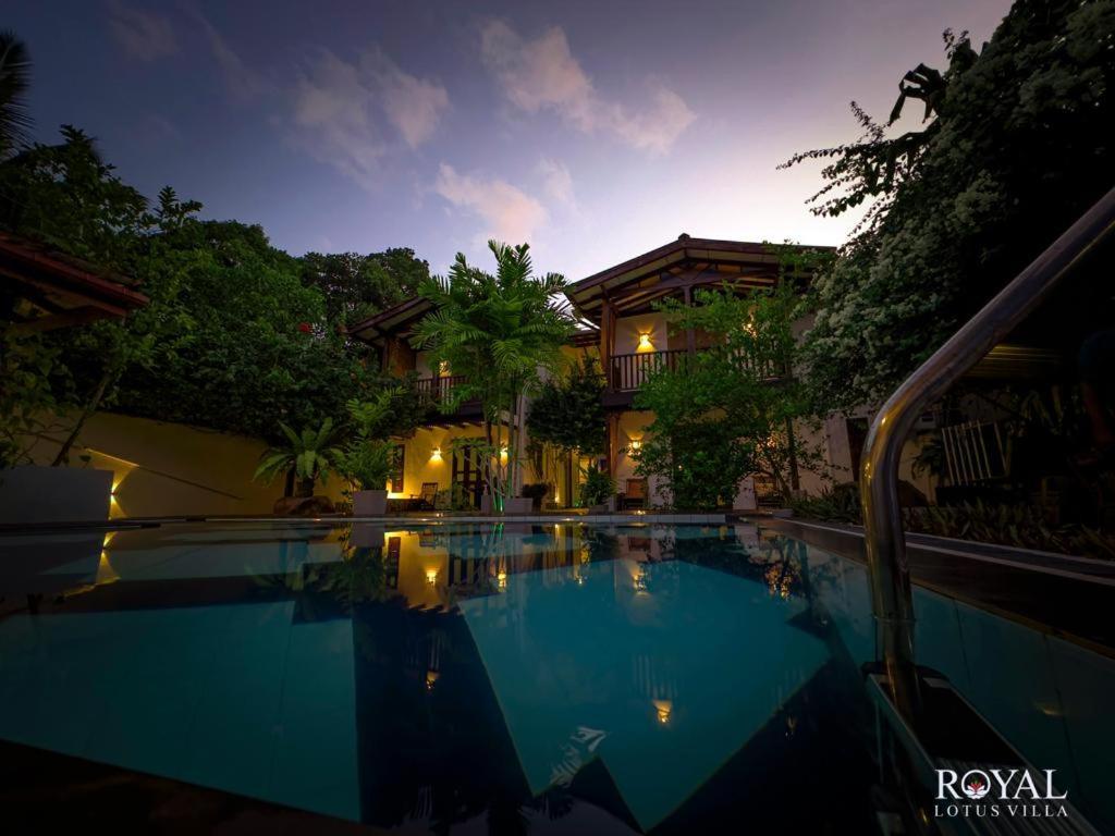 Royal Lotus Villa - Full Villa Rate Unawatuna Buitenkant foto