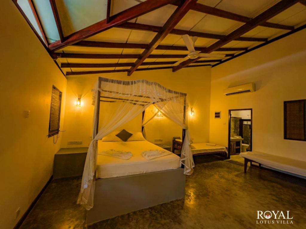 Royal Lotus Villa - Full Villa Rate Unawatuna Buitenkant foto