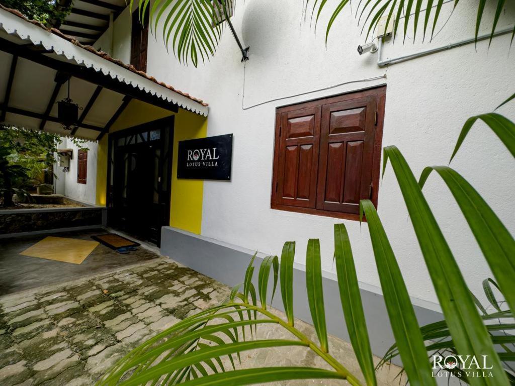 Royal Lotus Villa - Full Villa Rate Unawatuna Buitenkant foto